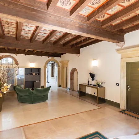 Appartement Palazzo Reggiani - Dante Alighieri Verona